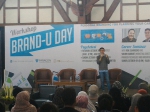 siapkan-diri-hadapi-dunia-kerja-mahasiswa-mahasiswi-itb-ikuti-kegiatan-brand-u-day
