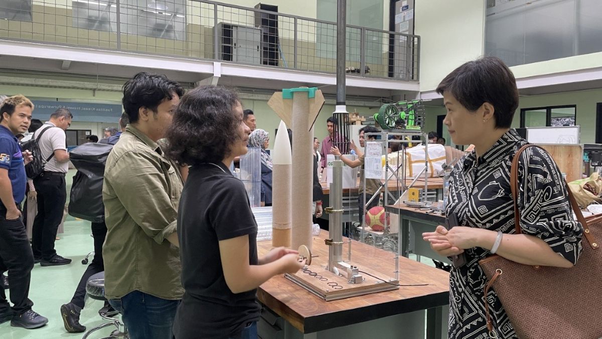 aun-delegates-visits-itb-laboratories-highlights-student-innovation-and-global-collaboration