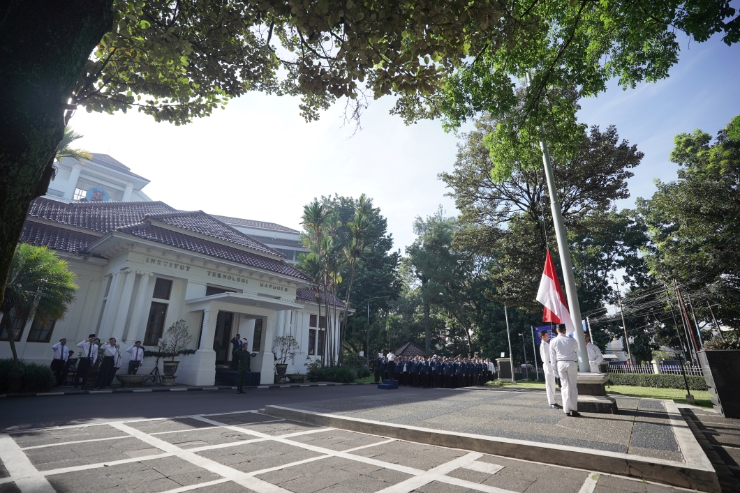 itb-gelar-upacara-hardiknas-2026-soroti-pendidikan-yang-inklusif-dan-kolaborasi-untuk-kemajuan-bangsa