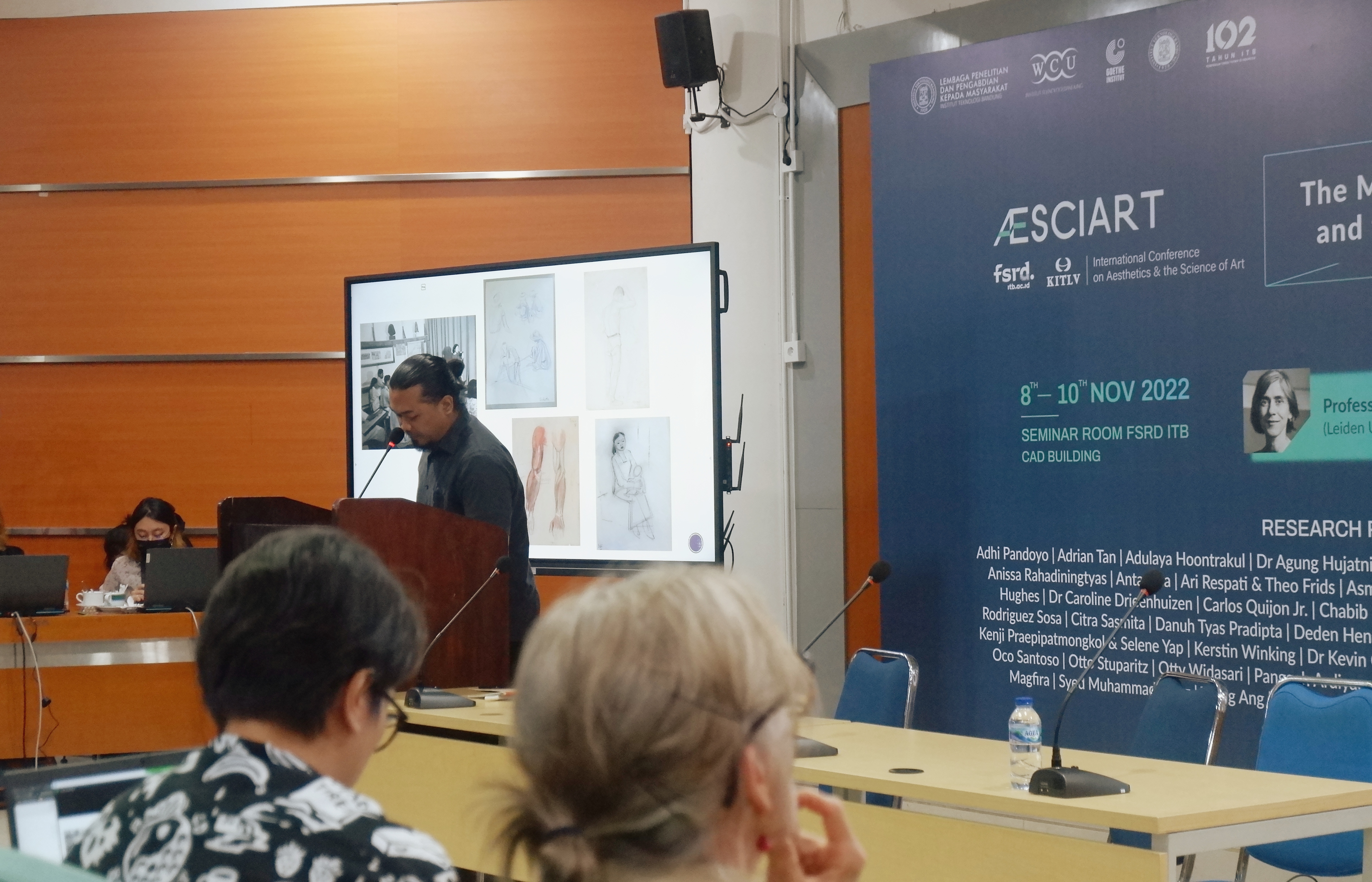 dosen-seni-rupa-itb-mengungkap-arsip-dari-periode-awal-laboratorium-barat-pada-seminar-aesciart-fsrd-itb
