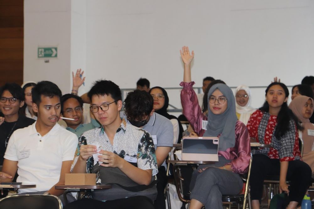 asah-kemampuan-public-speaking-dan-crowd-control-321-calon-trainer-cdt-itb-2024-ikuti-sct-day-2