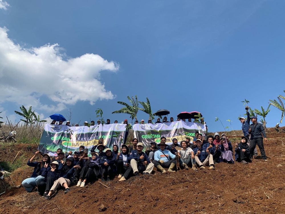 gaungkan-penghijauan-kse-itb-lakukan-aksi-tanam-pohon