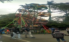 pesta-rakyat-kolaborasa-itb-hangatkan-hubungan-masyarakat-dengan-mahasiswa-lewat-konsep-festival