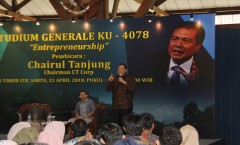 chairul-tanjung-shared-his-experience-at-entrepreneurship-studium-generale-public-lecture-itb